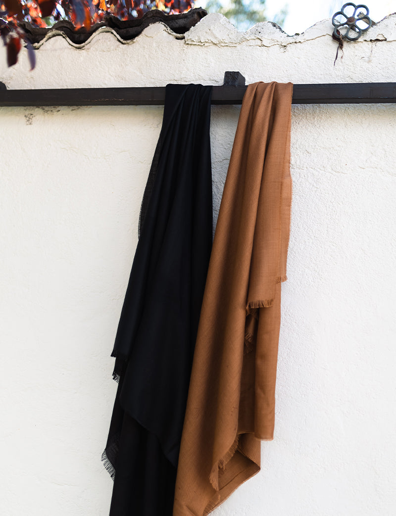 Chal royal de súper baby alpaca de Perú y seda