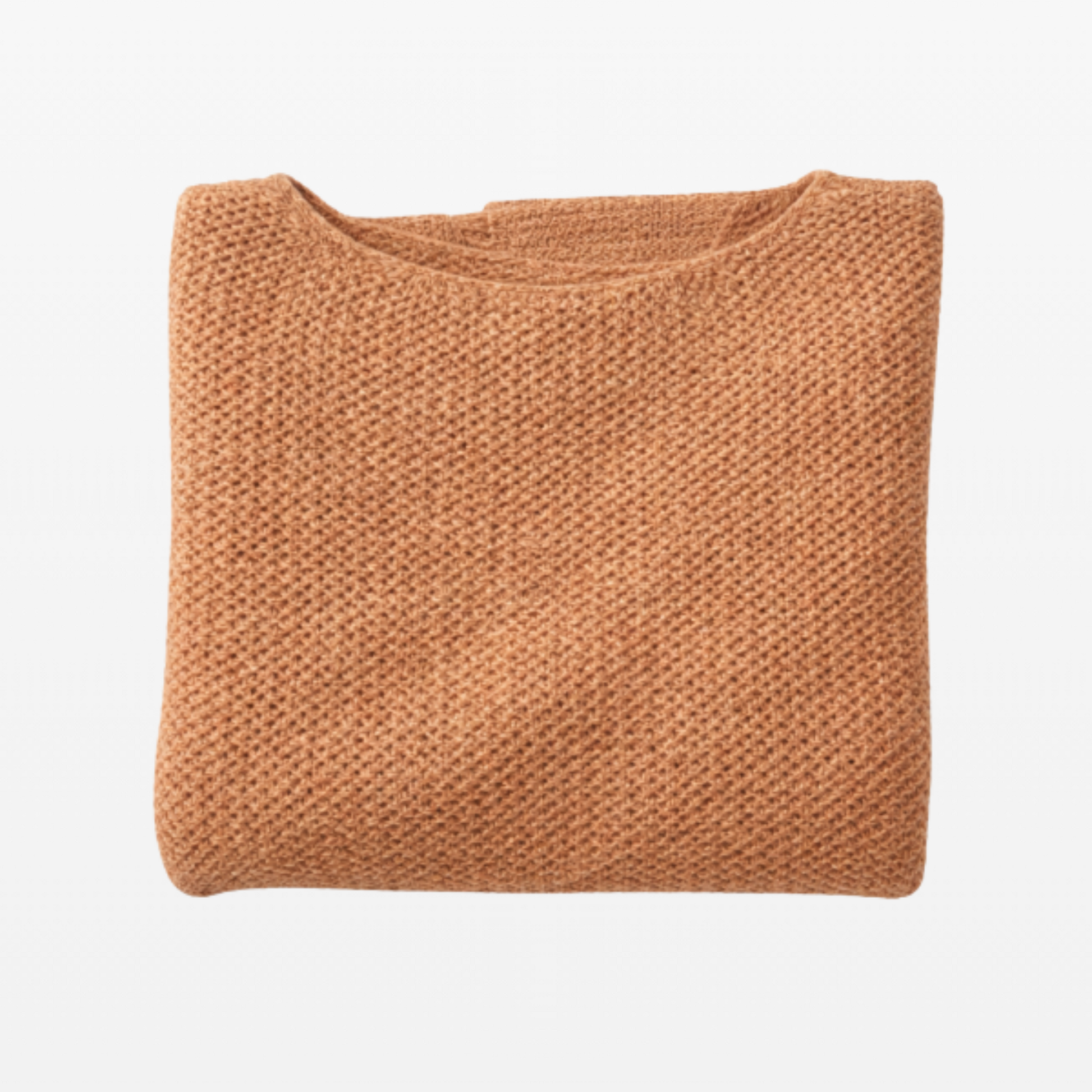 Jersey cuello barco de LAMINI, de punto de lana 100% baby alpaca, color camel, doblado