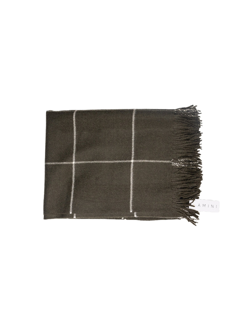 Manta de cuadros color verde oliva tejida en lana de baby alpaca 